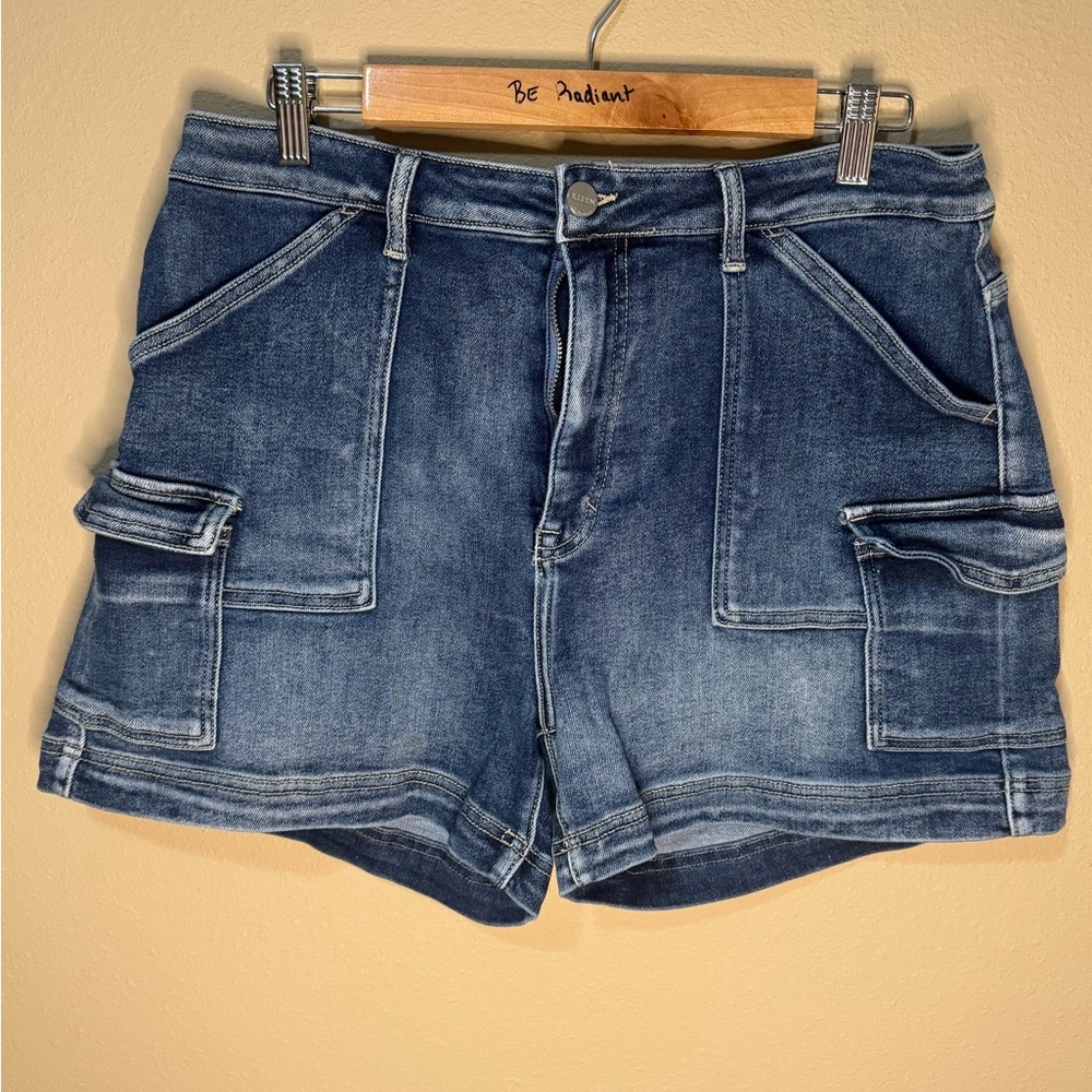 Risen Blue Jean Shorts with Mid-Thigh Length and Faded Look​